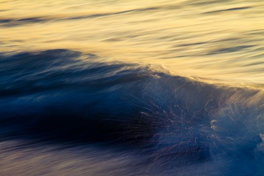 ���� - Fotografías abstractas de las ondas cresting