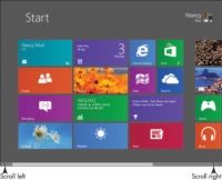 Para las personas mayores: el uso de un ordenador portátil's windows 8.1 start screen