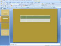 Cómo añadir bordes a una presentación de PowerPoint 2007's tables
