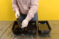 Cómo limpiar la pintura de aceite de cubiertas de rodillos y jaulas