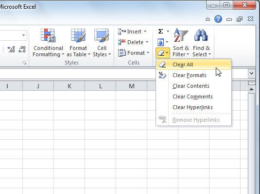 Excel 2010 le da opciones para borrar la información de una célula.
