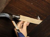 Cómo arreglar un piso chirriante causada por diferencias entre el subsuelo y la vigueta