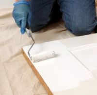 Cómo pintar puertas con paneles en su casa