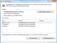 Cómo programar múltiples defragmentations unidad en Windows 7