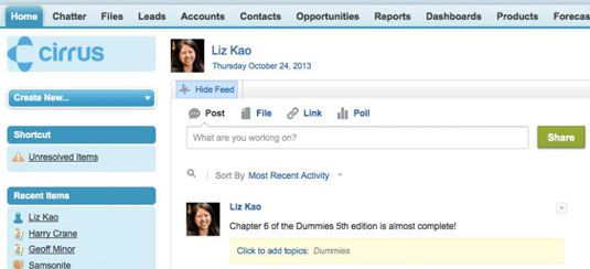 Viendo su feed Chatter en Salesforce.